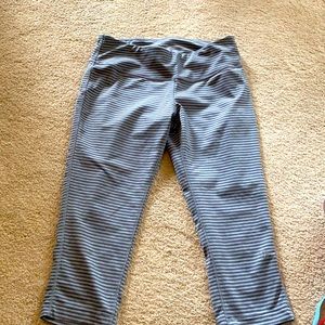 Soft striped cropped workout leggings.